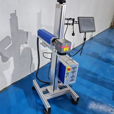 Uçakta hassas lazer kodlama Hız artırma verimlilik Uçan işaretleme makinesi